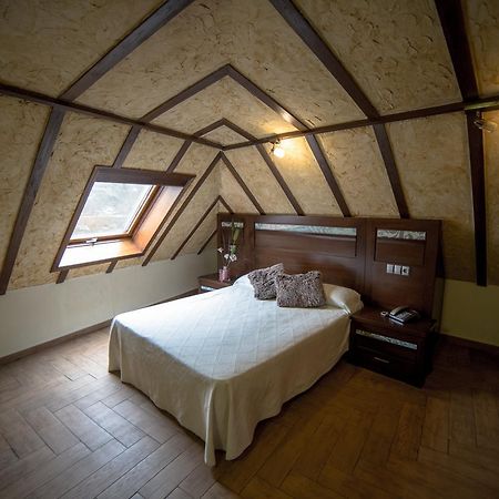 Hotel Casa Beletri เบคาร์ ภายนอก รูปภาพ