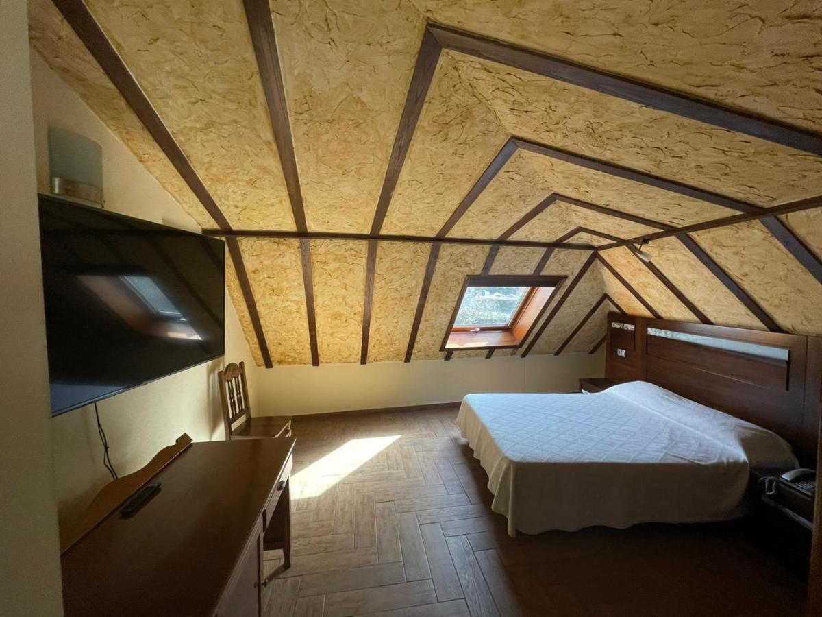 Hotel Casa Beletri เบคาร์ ภายนอก รูปภาพ