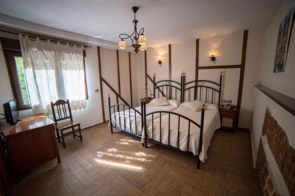 Hotel Casa Beletri เบคาร์ ภายนอก รูปภาพ