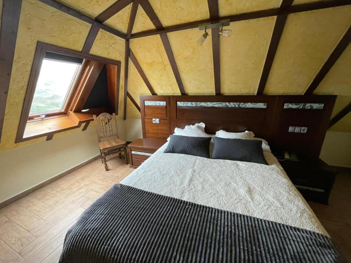 Hotel Casa Beletri เบคาร์ ภายนอก รูปภาพ