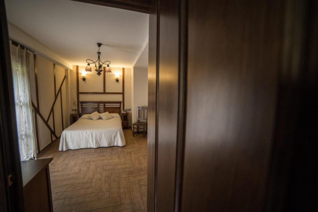 Hotel Casa Beletri เบคาร์ ภายนอก รูปภาพ