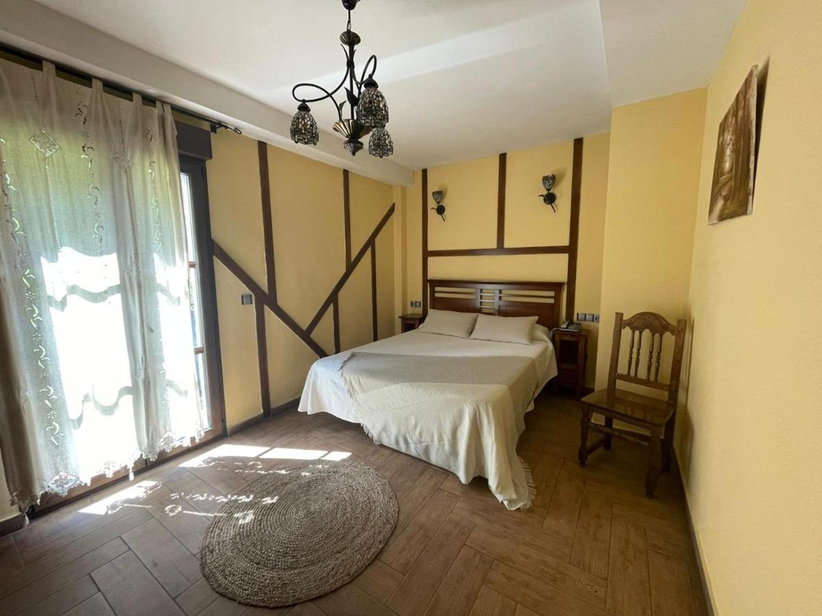 Hotel Casa Beletri เบคาร์ ภายนอก รูปภาพ