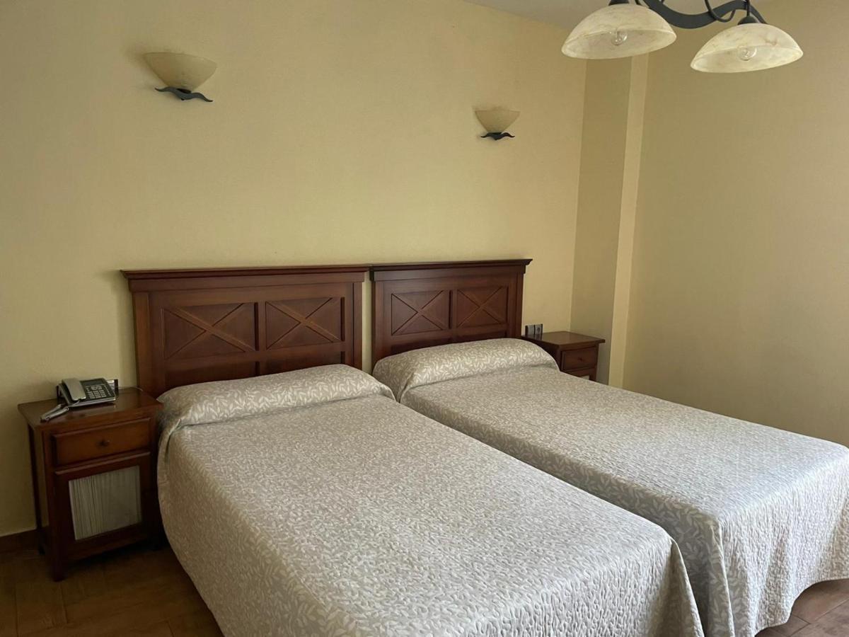 Hotel Casa Beletri เบคาร์ ภายนอก รูปภาพ