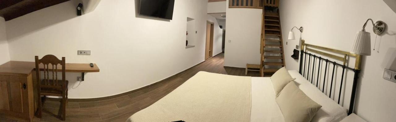Hotel Casa Beletri เบคาร์ ภายนอก รูปภาพ
