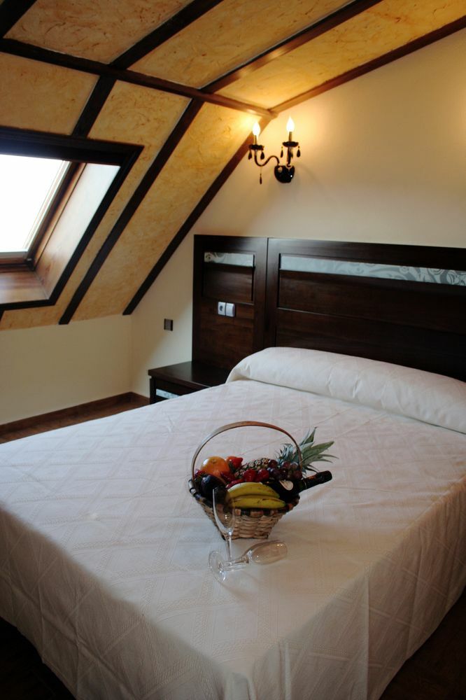 Hotel Casa Beletri เบคาร์ ภายนอก รูปภาพ